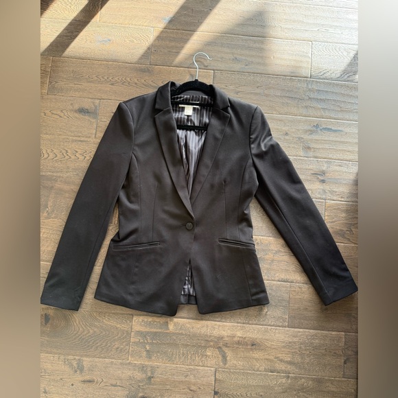 H&M Elegant Black Women's single button pocketed Blazer size S - Picture 2 of 5